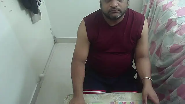 Snapshot of rentarob chatting on July 27, 4:58 pm rentarob online show from July 27, 4:58 pm