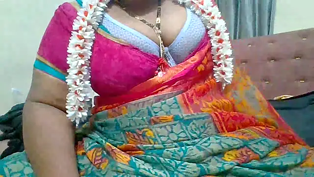 Snapshot of archanatelugu9 chatting on November 3, 6:53 pm archanatelugu9 online show from November 3, 6:53 pm