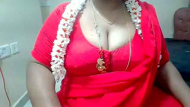 Snapshot of archanatelugu9 chatting on December 18, 10:38 pm archanatelugu9 online show from December 18, 10:38 pm