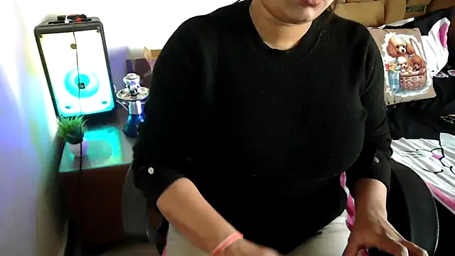 shivi moto online show from February 8, 5:40 am