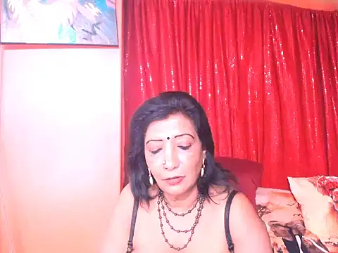Snapshot of indiansarika65 chatting on May 30, 4:09 am indiansarika65 online show from May 30, 4:09 am