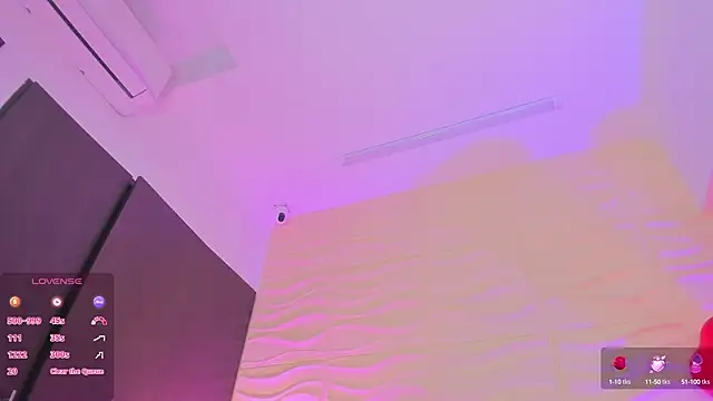 Snapshot of LucianaCarter chatting on February 15, 6:55 am LucianaCarter online show from February 15, 6:55 am