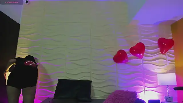 Snapshot of LucianaCarter chatting on February 16, 4:09 am LucianaCarter online show from February 16, 4:09 am