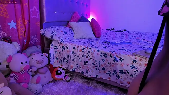 Snapshot of LucianaCarter chatting on November 8, 11:25 pm LucianaCarter online show from November 8, 11:25 pm