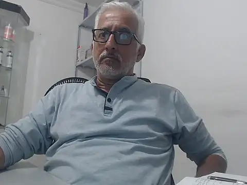 cenizo10124 online show from October 21, 2:18 pm