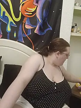 Sexycurvyemilyy online show from June 26, 10:03 pm