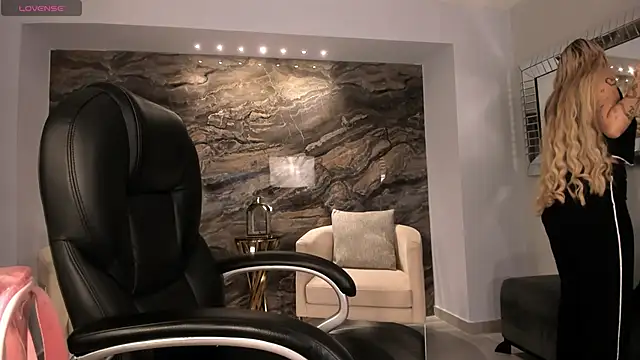 SophiePalmer online show from February 20, 12:04 pm