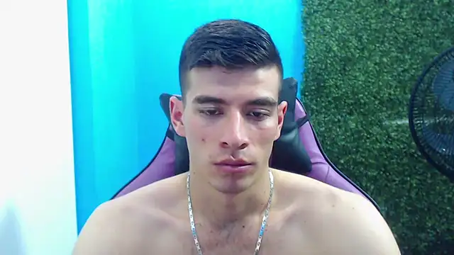 Snapshot of DEIBY_BABY chatting on December 31, 3:45 am DEIBY BABY online show from December 31, 3:45 am