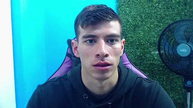 Snapshot of DEIBY_BABY chatting on January 4, 9:31 pm DEIBY BABY online show from January 4, 9:31 pm