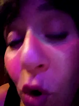 Snapshot of SkyelarSommer chatting on October 28, 2:48 am SkyelarSommer online show from October 28, 2:48 am