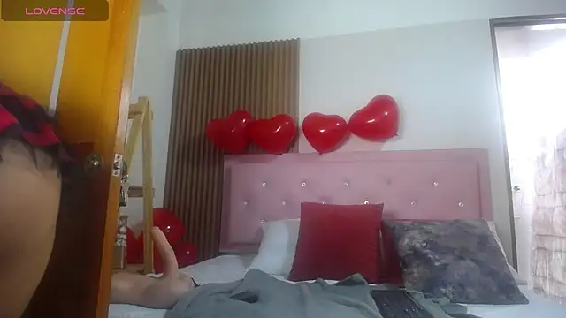Snapshot of victoria__milf_ chatting on February 19, 7:59 pm victoria milf online show from February 19, 7:59 pm