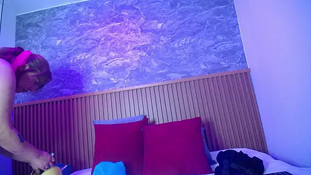 Snapshot of victoria__milf_ chatting on September 12, 8:31 pm victoria milf online show from September 12, 8:31 pm
