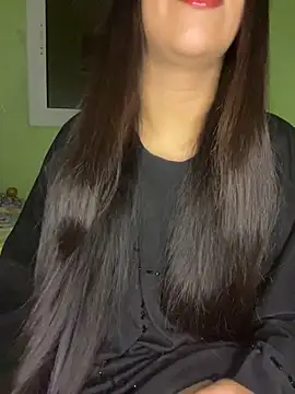 Snapshot of Mayacrayzi chatting on June 2, 8:49 am Mayacrayzi online show from June 2, 8:49 am