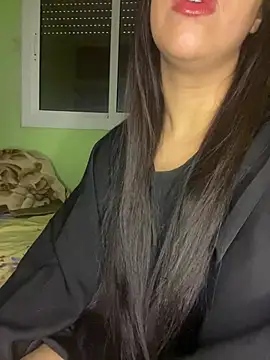 Snapshot of Mayacrayzi chatting on June 8, 8:26 am Mayacrayzi online show from June 8, 8:26 am