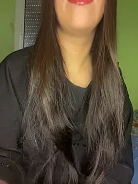 Snapshot of Mayacrayzi chatting on June 9, 8:26 am Mayacrayzi online show from June 9, 8:26 am
