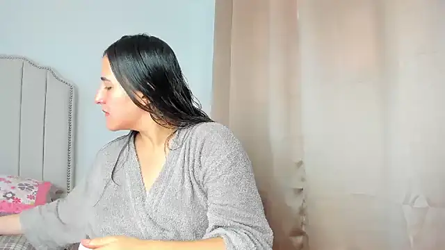 Hanna86 online show from November 20, 5:23 pm