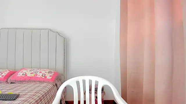 Hanna86 online show from January 12, 5:18 pm