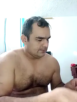 Snapshot of Angeelus2 chatting on December 17, 4:32 pm Angeelus2 online show from December 17, 4:32 pm