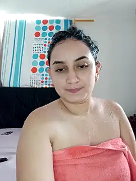 Snapshot of Angeelus2 chatting on December 20, 7:17 pm Angeelus2 online show from December 20, 7:17 pm