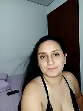 Snapshot of Angeelus2 chatting on October 25, 3:14 am Angeelus2 online show from October 25, 3:14 am