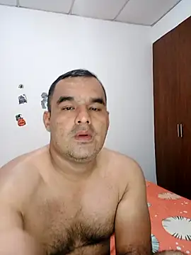 Snapshot of Angeelus2 chatting on May 6, 11:32 pm Angeelus2 online show from May 6, 11:32 pm