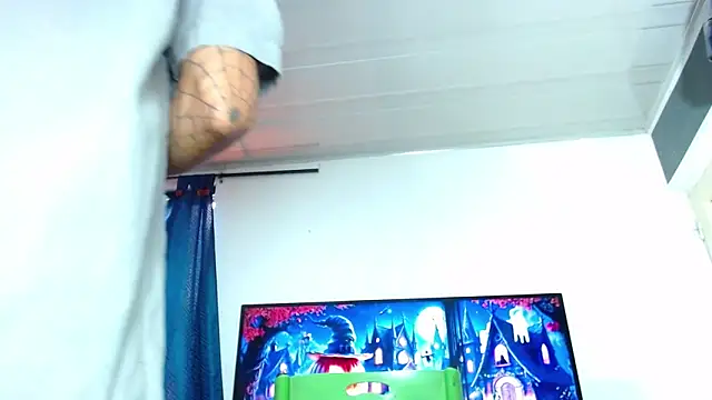 Tamarahryan online show from October 31, 4:30 pm