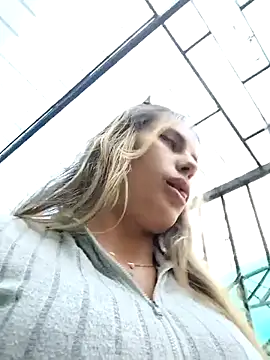 Snapshot of Misscata1106 chatting on October 24, 8:05 pm Misscata1106 online show from October 24, 8:05 pm