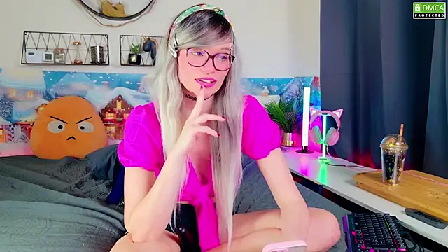 Kittychatte online show from January 5, 10:21 am