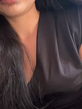 Snapshot of LaPetitechienne1 chatting on June 5, 3:29 pm LaPetitechienne1 online show from June 5, 3:29 pm