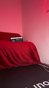 Snapshot of KissMissAngela chatting on November 28, 7:33 am KissMissAngela online show from November 28, 7:33 am