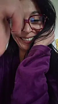 patatinahot87 online show from February 26, 3:33 pm