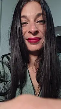 patatinahot87 online show from April 24, 3:36 pm