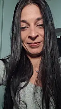 patatinahot87 online show from May 1, 4:00 pm