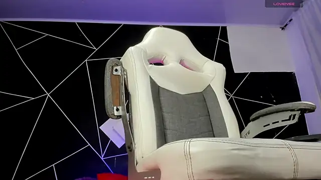 farichell online show from February 26, 11:26 pm