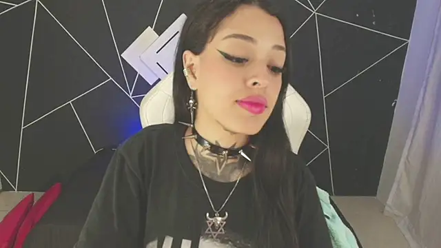 farichell online show from September 24, 8:45 pm