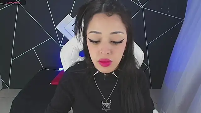 farichell online show from October 30, 8:53 pm