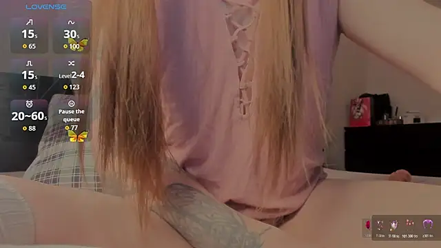 SaraGoddess online show from March 18, 2:09 pm