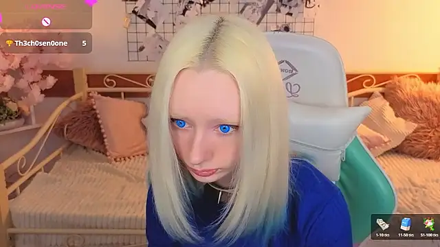 Snapshot of Katia_Kim chatting on February 27, 6:24 am Katia Kim online show from February 27, 6:24 am