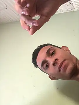 Snapshot of fran777775 chatting on December 17, 1:17 pm fran777775 online show from December 17, 1:17 pm