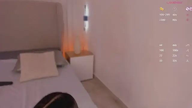 luisah  online show from September 27, 8:36 pm