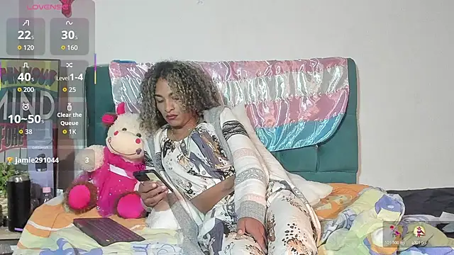 StefanyMiler online show from June 19, 9:46 am