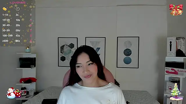 Snapshot of cristal__hot_1 chatting on December 17, 4:01 am cristal  hot 1 online show from December 17, 4:01 am