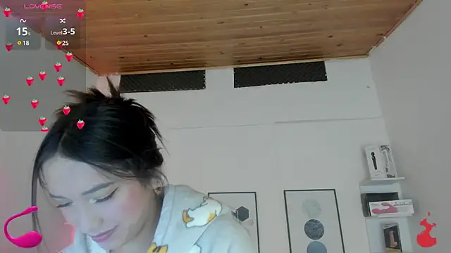 Snapshot of cristal__hot_1 chatting on January 19, 10:06 am cristal  hot 1 online show from January 19, 10:06 am