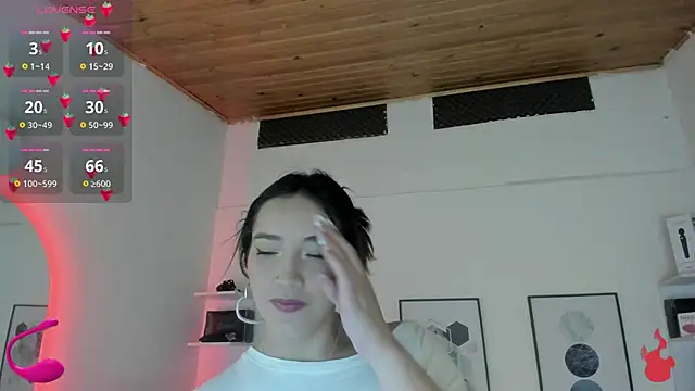 Snapshot of cristal__hot_1 chatting on January 24, 10:11 am cristal  hot 1 online show from January 24, 10:11 am