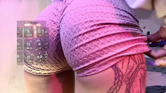 Snapshot of Persia_09 chatting on October 12, 5:06 am Persia 09 online show from October 12, 5:06 am