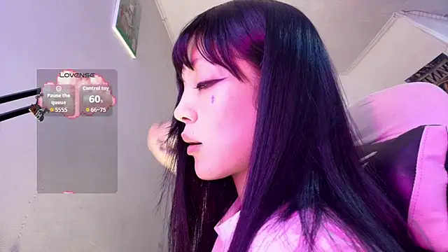 Snapshot of Persia_09 chatting on November 13, 1:26 am Persia 09 online show from November 13, 1:26 am