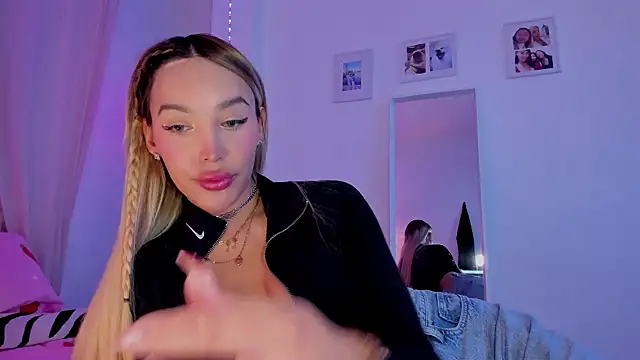  viioletweekend  online show from January 10, 7:26 pm