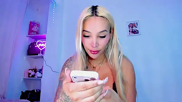  viioletweekend  online show from March 11, 7:42 pm