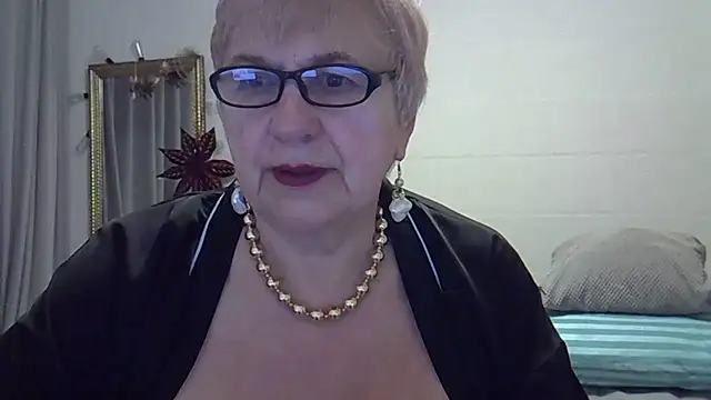 SweetCherry27 online show from February 14, 4:09 am
