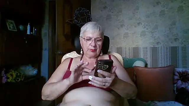 Snapshot of SweetCherry27 chatting on July 26, 5:26 am SweetCherry27 online show from July 26, 5:26 am